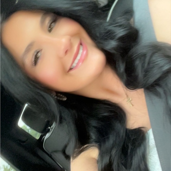 Meet your Posher, Abigail - Picture 1 of 1